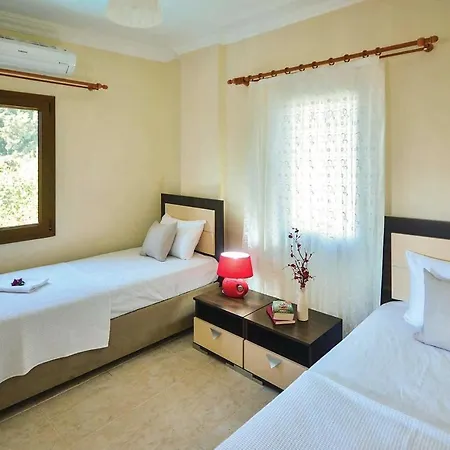 Sleeps 6 Pool Air Con Wifi Willa Ortakent